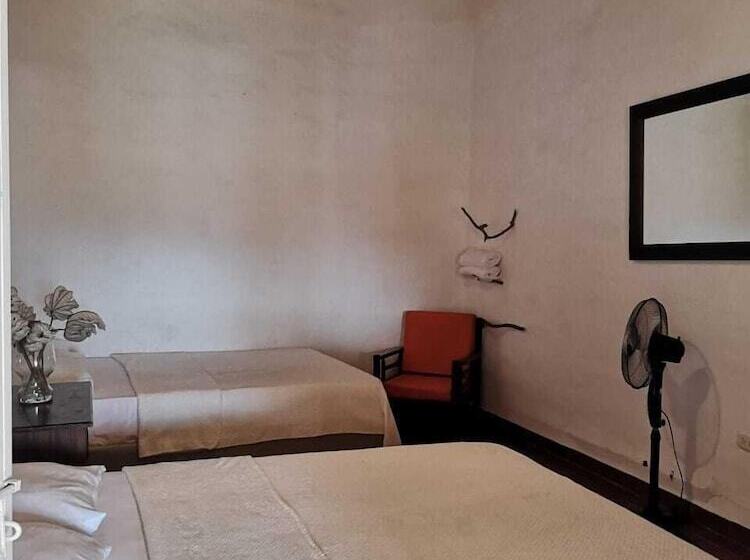 פנסיון Mija Restaurante Y Hospedaje