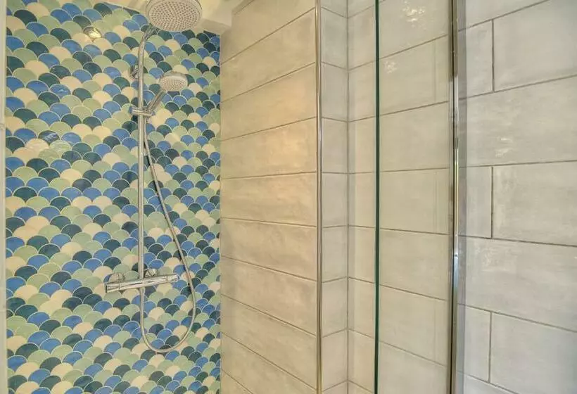 Aamiaismajoitus (B&B) Le Refuge   Gigaro Lodges