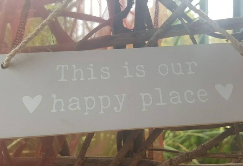 Bed and Breakfast Since 2006 African Silhouette Offers Safe, Tranquil And Highly Recommended Stays