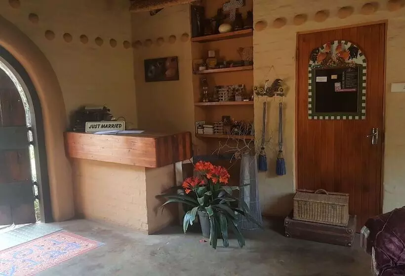 تختخواب و صبحانه Since 2006 African Silhouette Offers Safe, Tranquil And Highly Recommended Stays