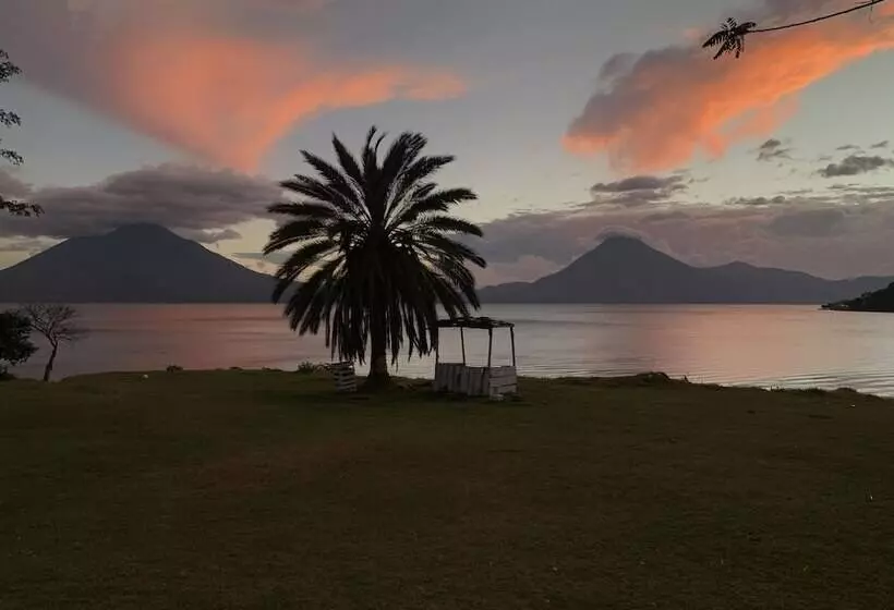 هتل Bahia Atitlan