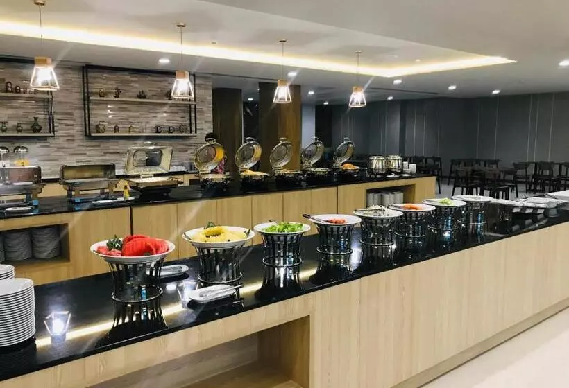 Hotelli Paragon Grand Resort