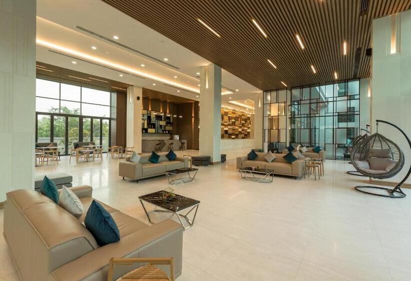 בית מלון כפרי Paragon Grand Resort