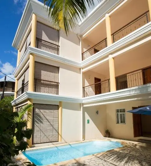 هتل Residence Le Palmiste