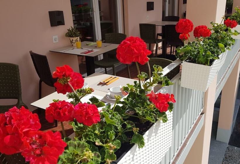 @ Home Hotel Locarno