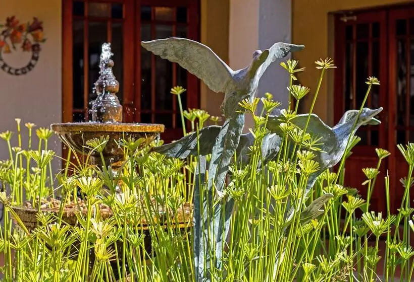 Afrique Boutique Hotel O.r. Tambo