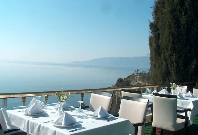 בית מלון כפרי Atamer Doga Resort