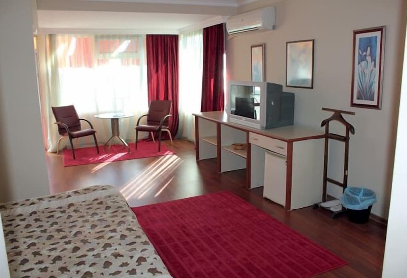 בית מלון כפרי Atamer Doga Resort