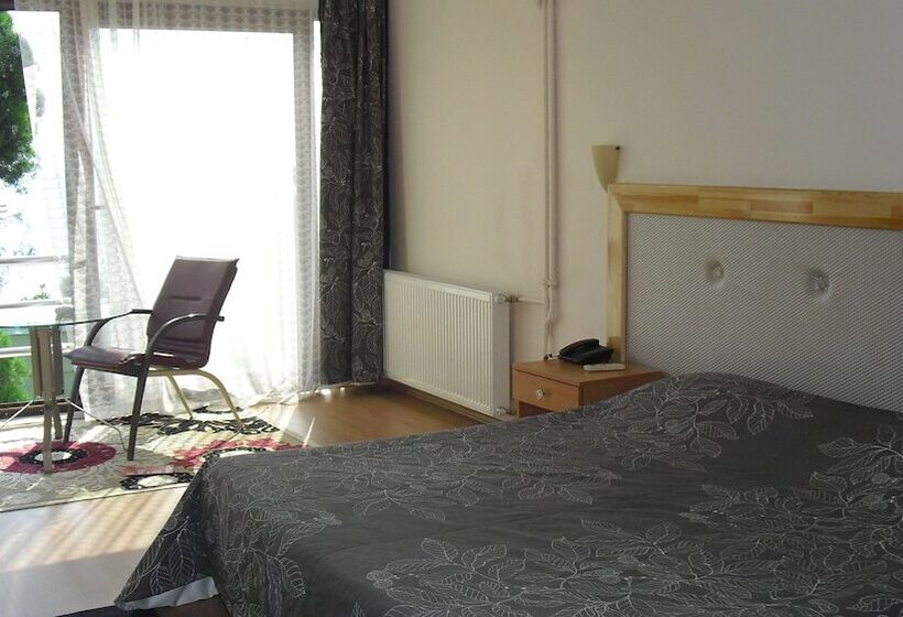 בית מלון כפרי Atamer Doga Resort