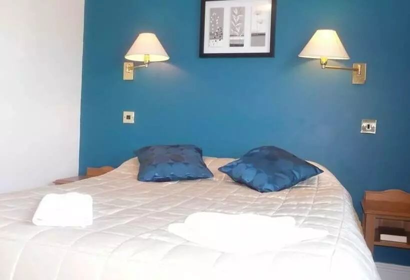 Отель Bailey Ground