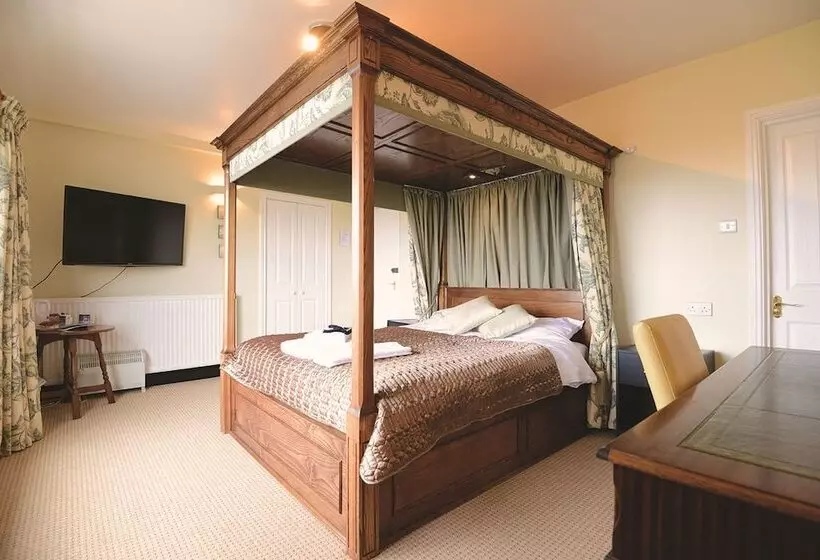 Отель Bailey Ground