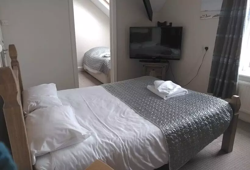 Отель Bailey Ground