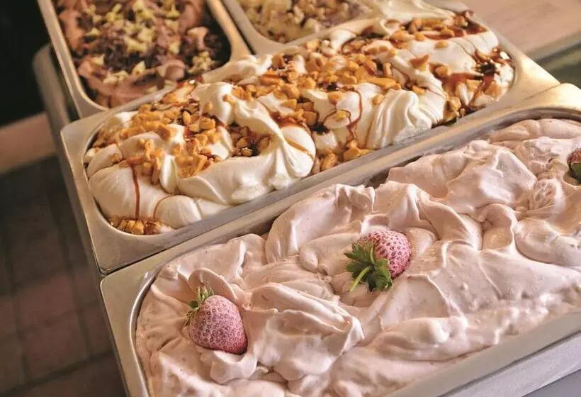 Отель Bailey Ground