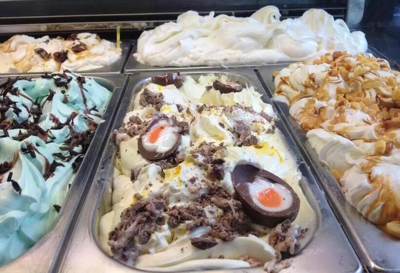 Отель Bailey Ground