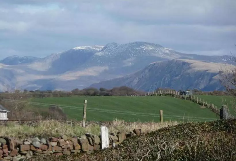 Отель Bailey Ground