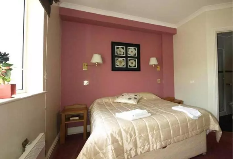 Отель Bailey Ground