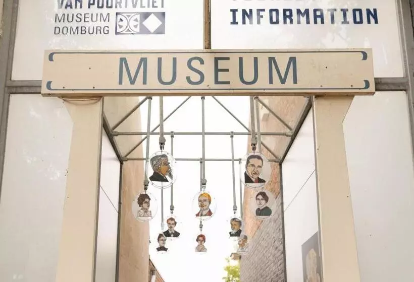 בית מלון כפרי Bommelje