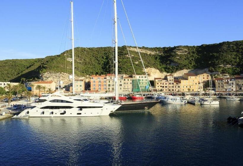 هتل Du Centre Nautique