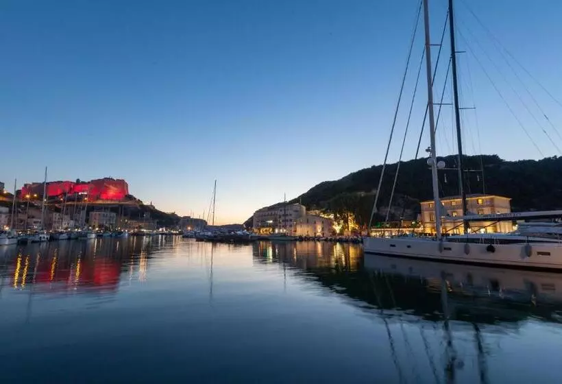 Otel Du Centre Nautique