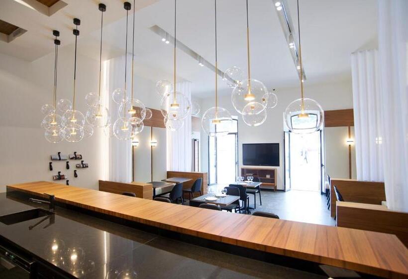 هتل Du Centre Nautique