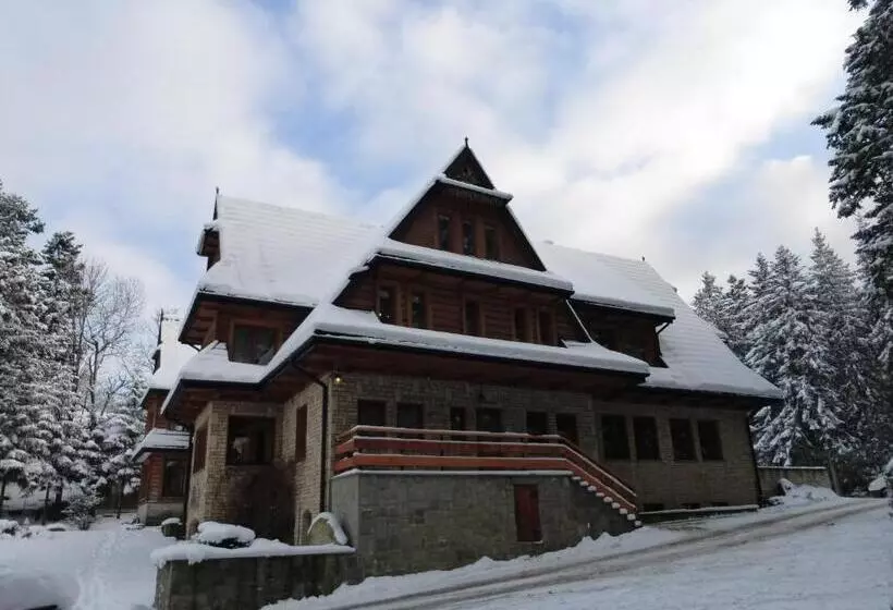 בית מלון כפרי Dwor Karolowka