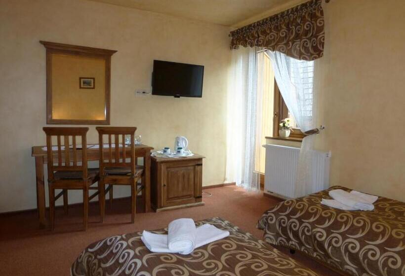 בית מלון כפרי Dwor Karolowka