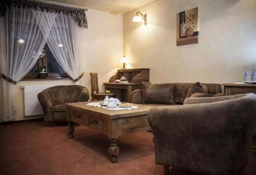 בית מלון כפרי Dwor Karolowka