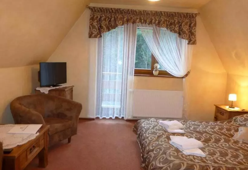 בית מלון כפרי Dwor Karolowka