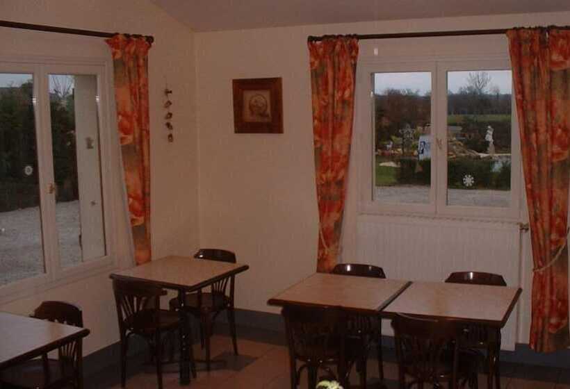 ホテル Hôtel De Courteilles