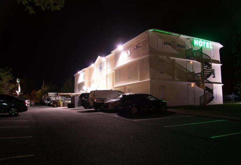 בית מלון כפרי Hôtel Quick Palace Tours Nord