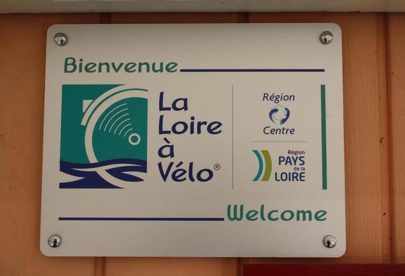 בית מלון כפרי Hôtel Quick Palace Tours Nord