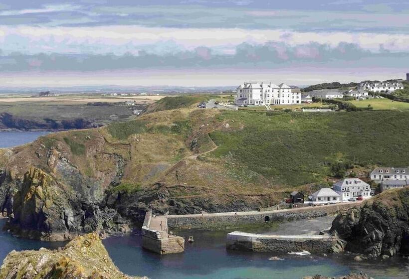 Mullion Cove Hotel & Spa