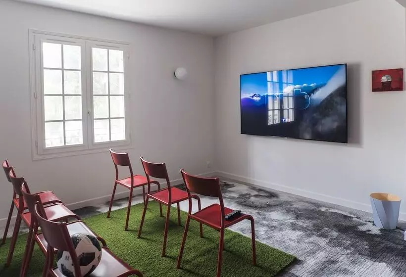 Отель Hôtel Spa ô Rouge   Gevrey Chambertin   Teritoria