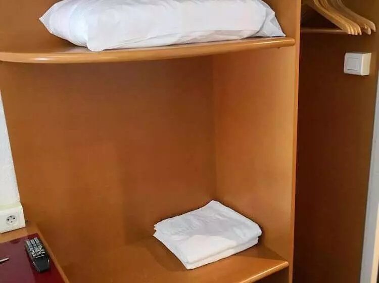 ホテル Quick Palace St Jean De Vedas   A709