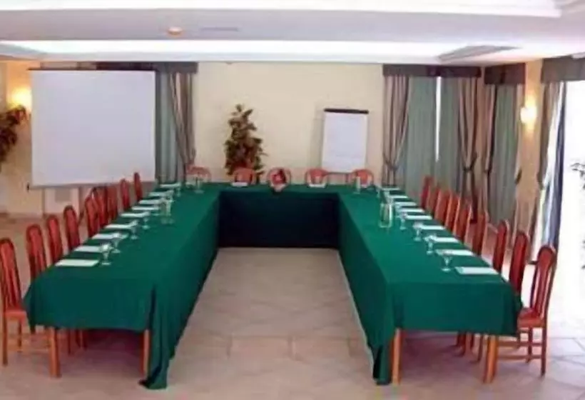 Hotelli Ristorante Al Boschetto