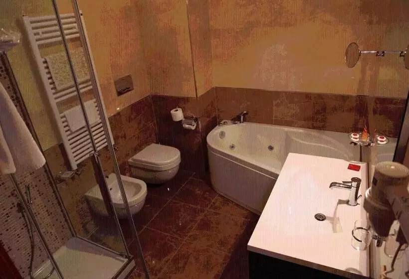 Hotelli Ristorante Al Boschetto