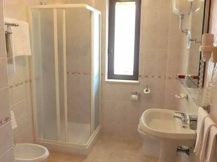 Hotelli Ristorante Al Boschetto