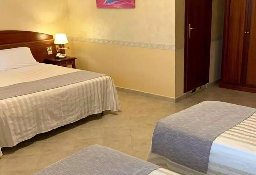 Hotelli Ristorante Al Boschetto