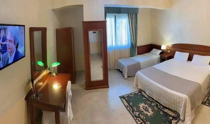 Hotelli Ristorante Al Boschetto