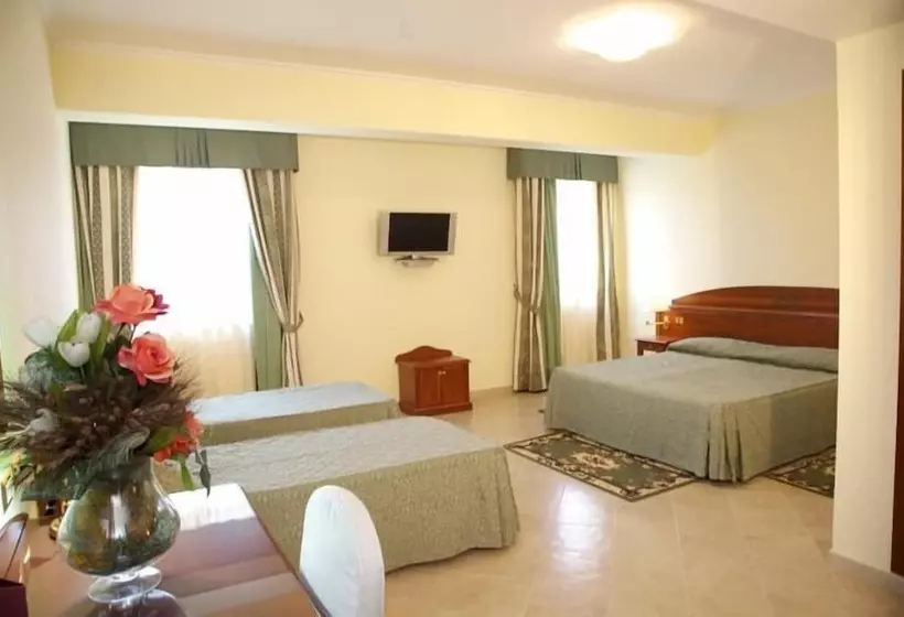 Hotelli Ristorante Al Boschetto