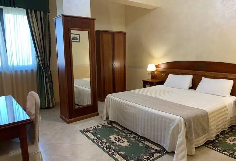 Hotelli Ristorante Al Boschetto