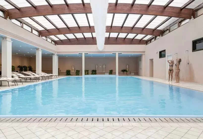 ホテル Santamaria Langhe