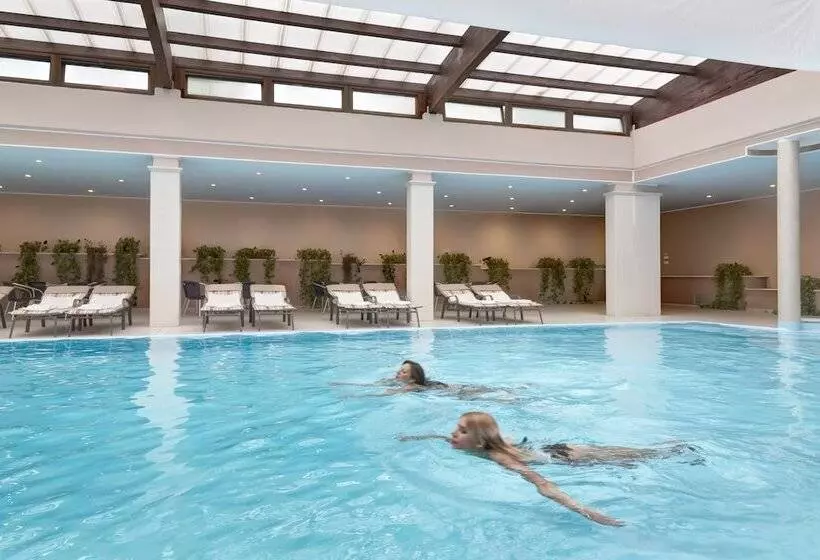 ホテル Santamaria Langhe