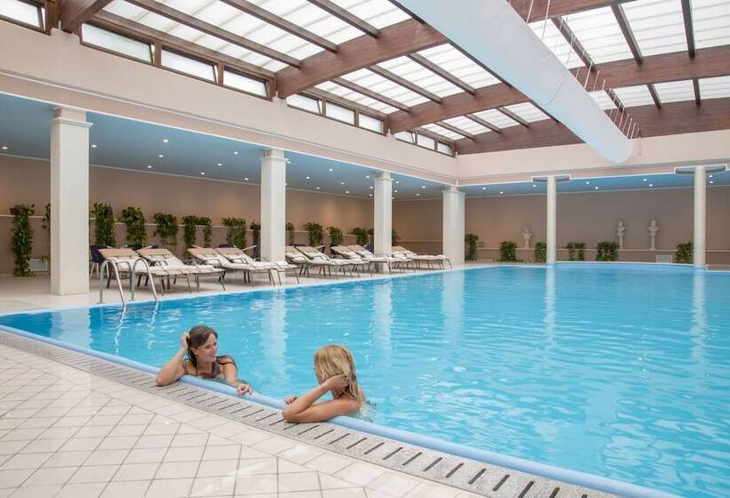 ホテル Santamaria Langhe