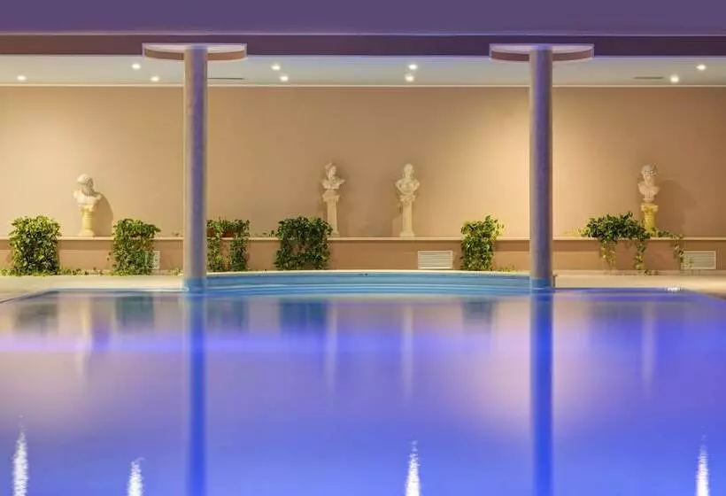 ホテル Santamaria Langhe