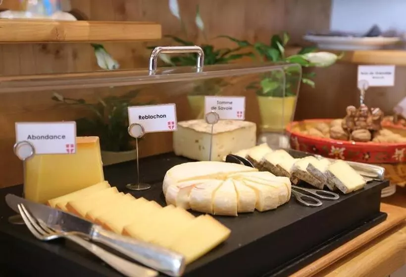 هتل & Spa Le Dahu