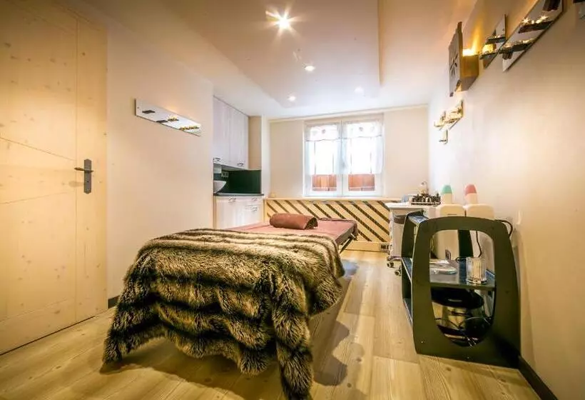 هتل & Spa Le Dahu