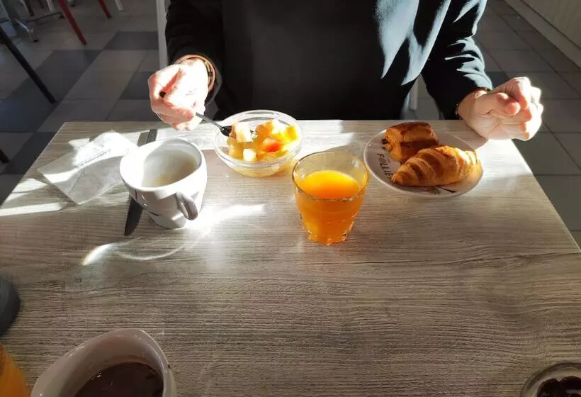 Hotel The Originals Access, Hôtel Les Iris, Bercksurmer