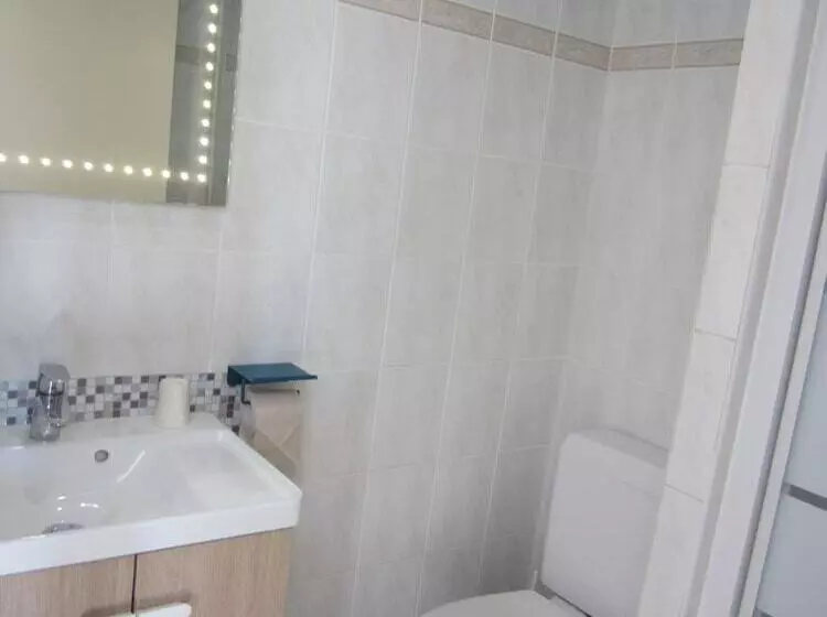 Hotel The Originals Access, Hôtel Les Iris, Bercksurmer