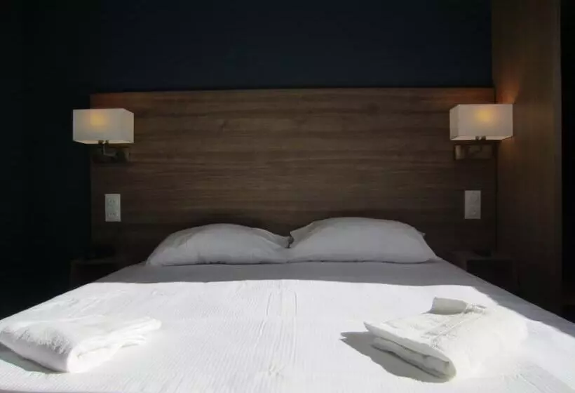 Hotel The Originals Access, Hôtel Les Iris, Bercksurmer